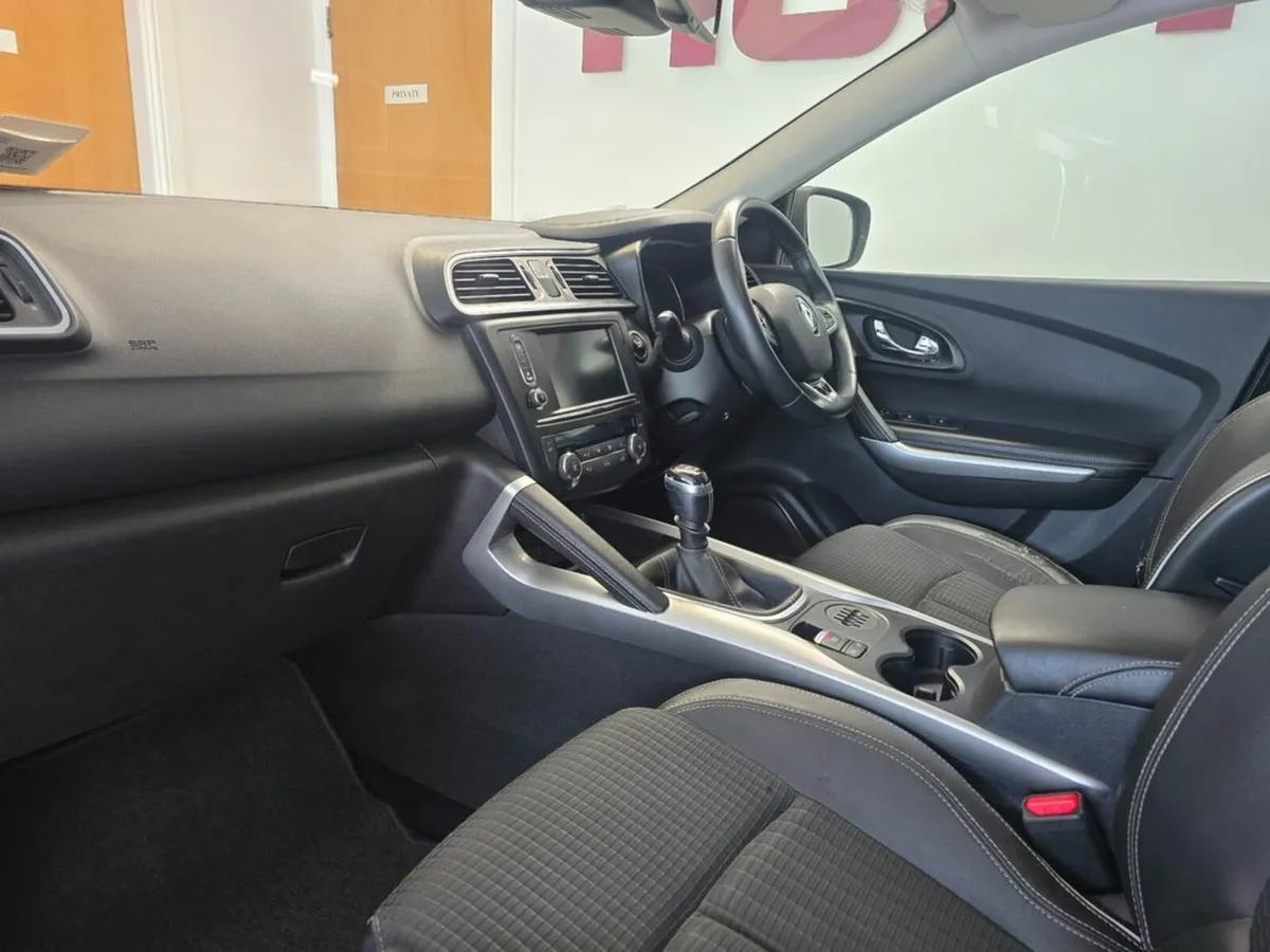Renault Kadjar * BLACK FRIDAY SPECIAL - CONTACT US - Image 4