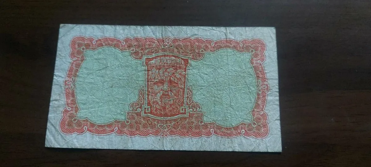 Lady Lavery Ten Shilling Notes – Set of 3 – Irish - Image 4