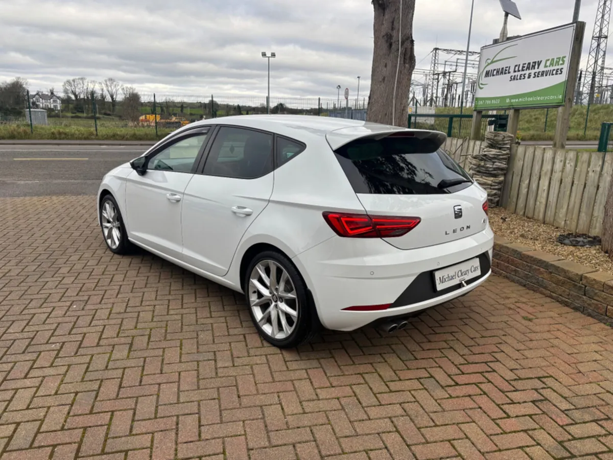 SEAT Leon 2.0 TDI 150HP DSG FR 5DR A AUTO - Image 3