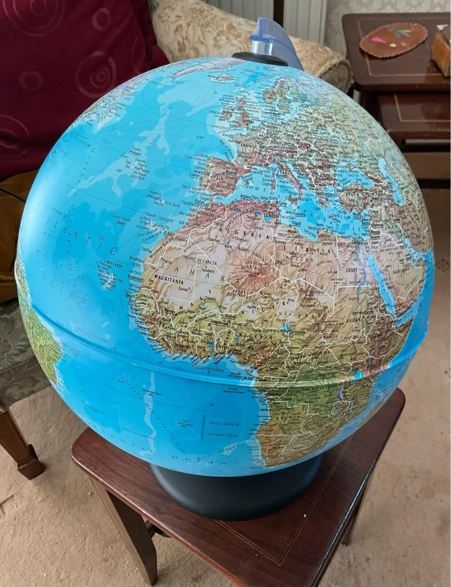 Large Illuminated Rotating Globe - Image 2