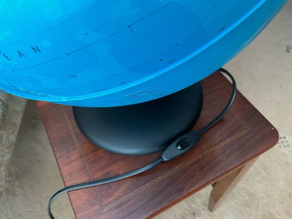 Large Illuminated Rotating Globe - Image 4