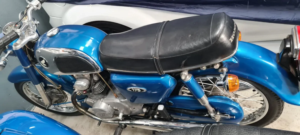 HONDA 400 TWIN - Image 4