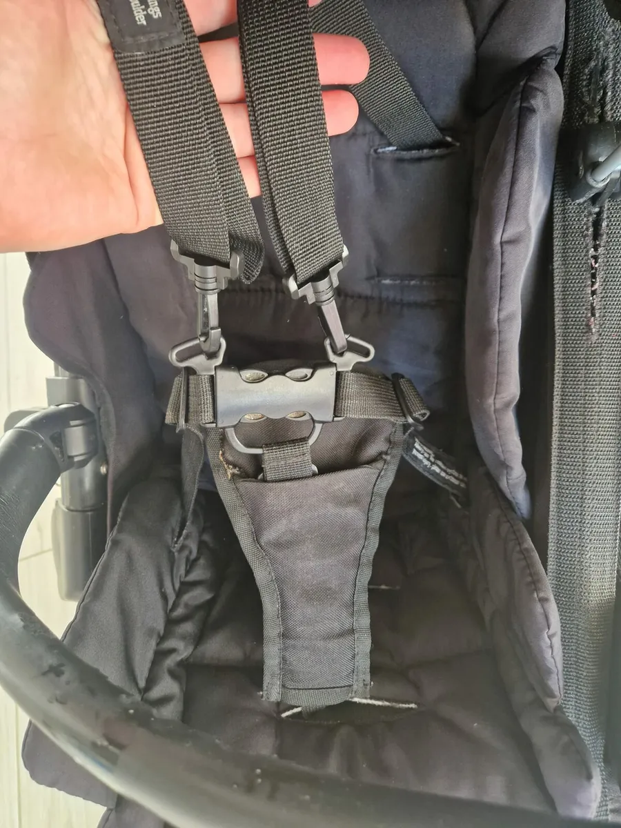 OutOut n About Double Stroller - Image 2