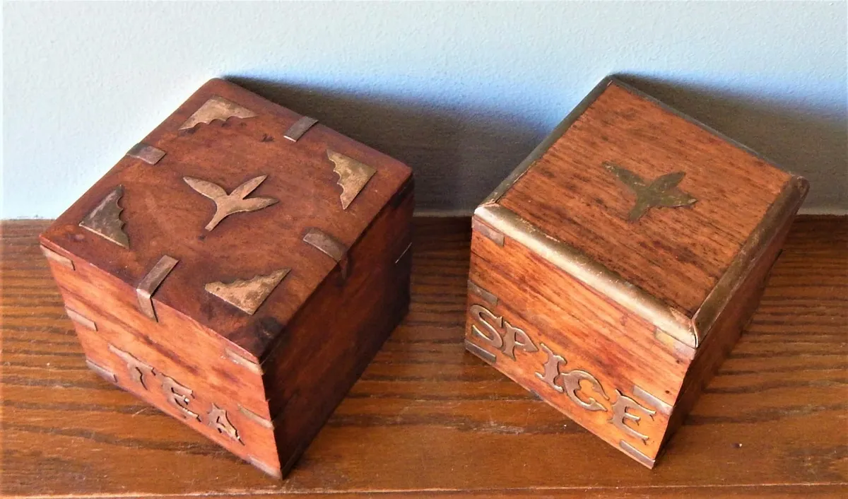 2 Wood and Brass Caddys - Image 2