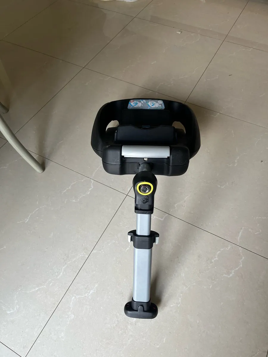 Maxi Cosi CabrioFix base - Image 2