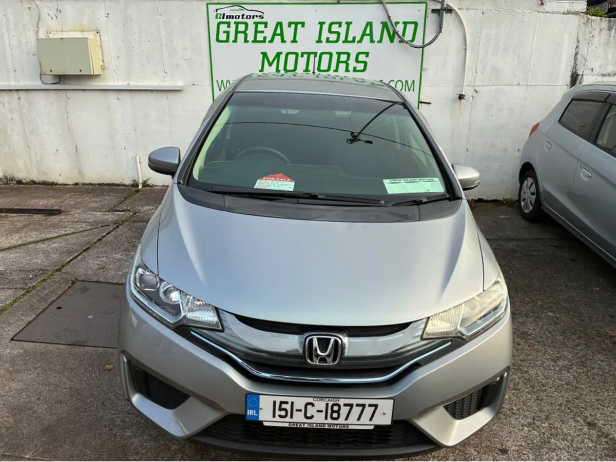 Honda Fit DAA-GP5 - Image 2