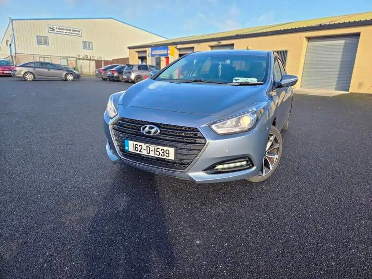 Hyundai i40 2016 1.7 Diesel Blue Executive NCT Taxed Service History - Image 2