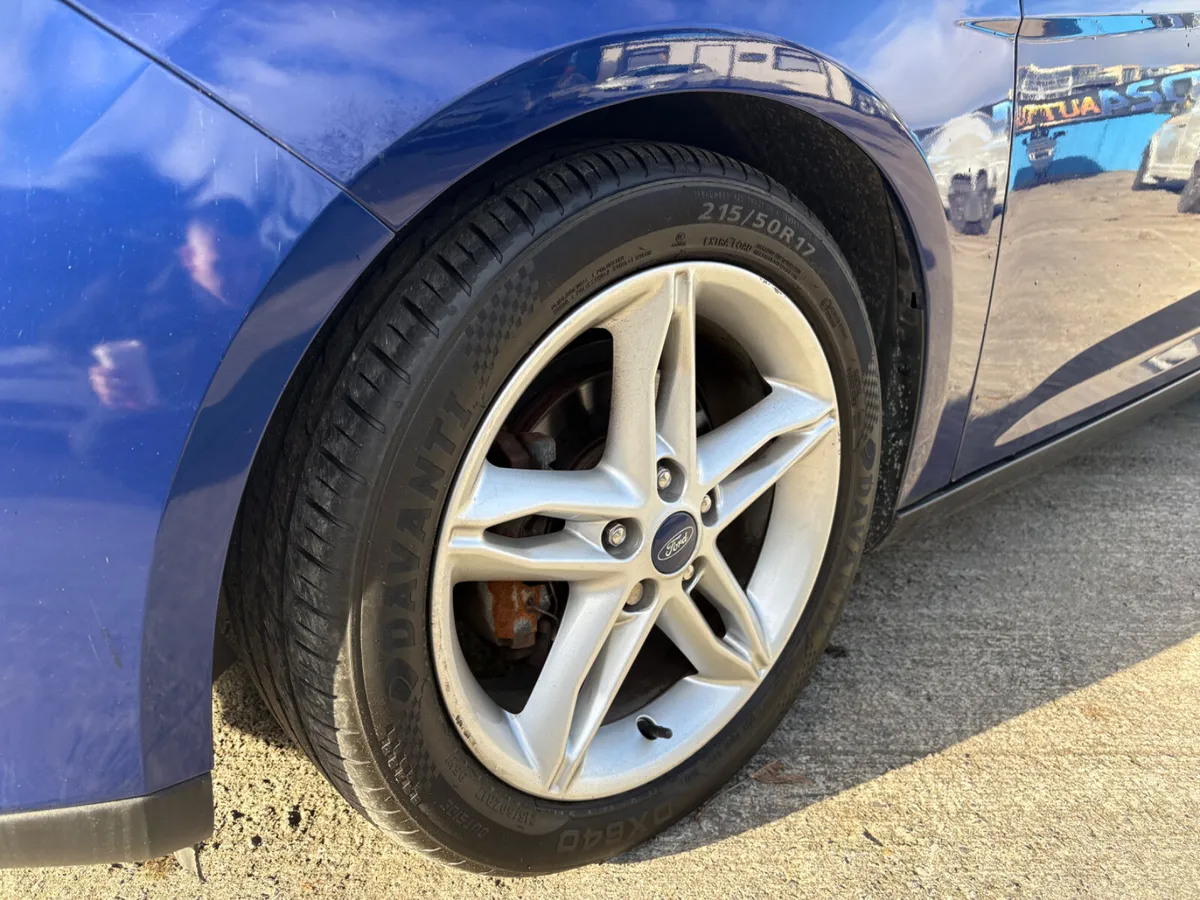 Ford Focus 2016 Automatic 1.0 - Image 2