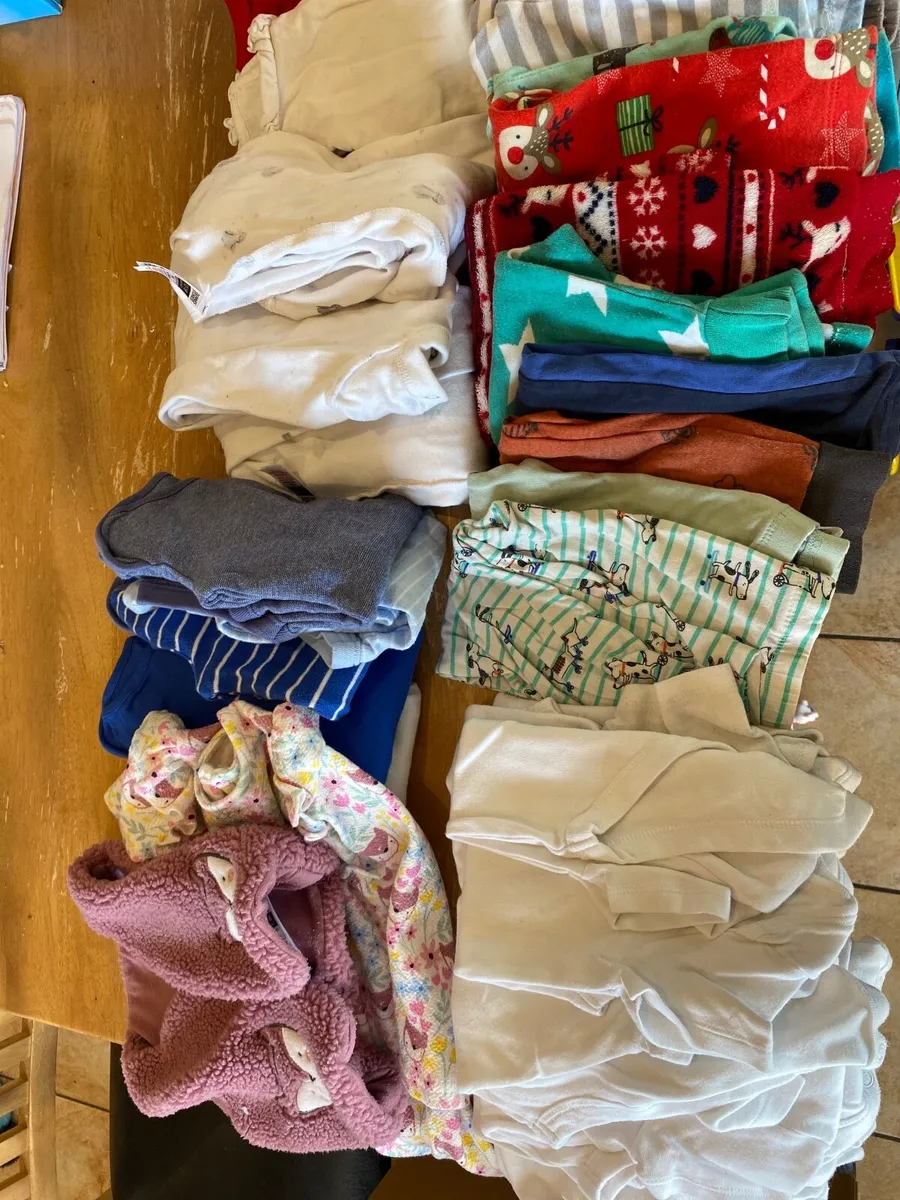 Baby clothes - Image 1
