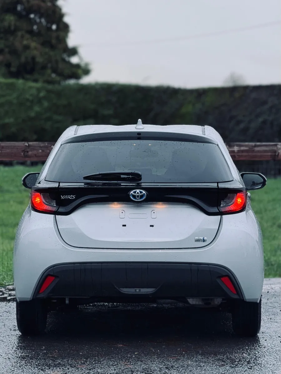 🌟Toyota Yaris 1.5 Hybrid 2022🌟 - Image 3