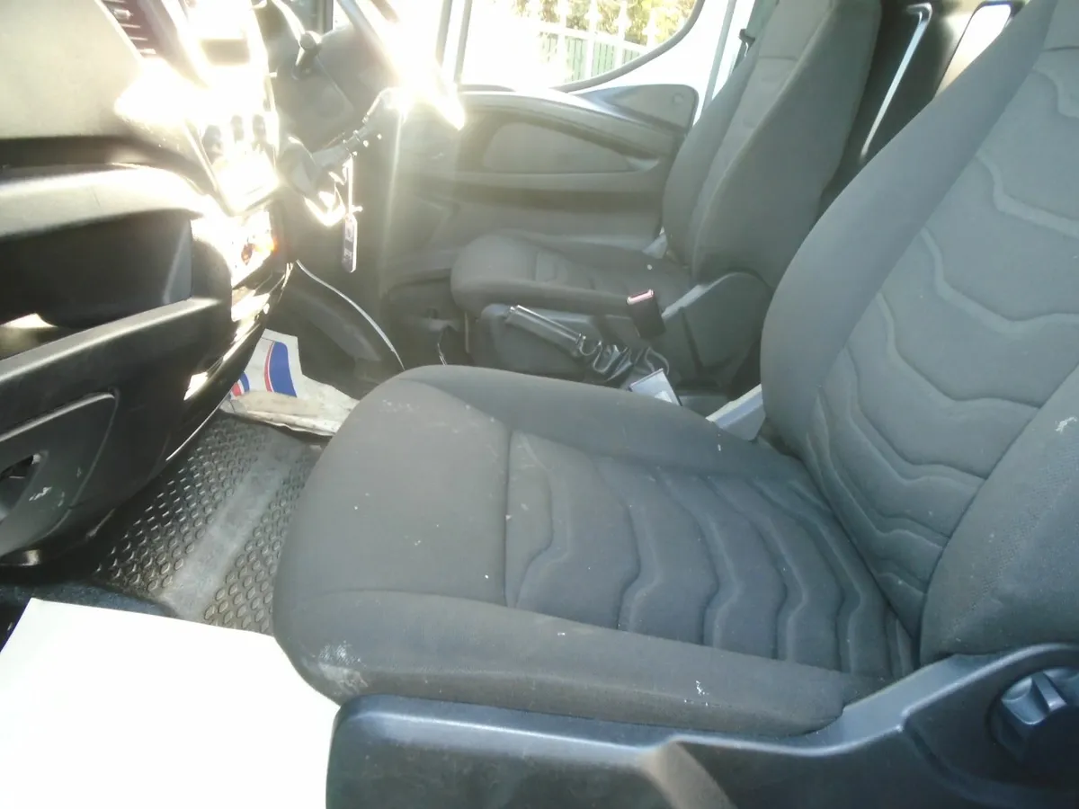 2015 Iveco Daily CHERRYPICKER - Image 4