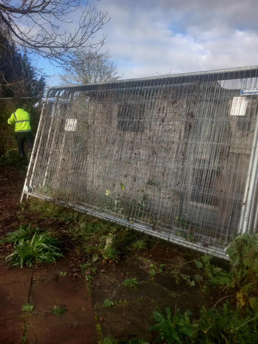 Builders fencing - Image 3