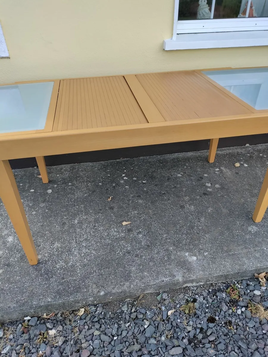 Kitchen table - Image 3