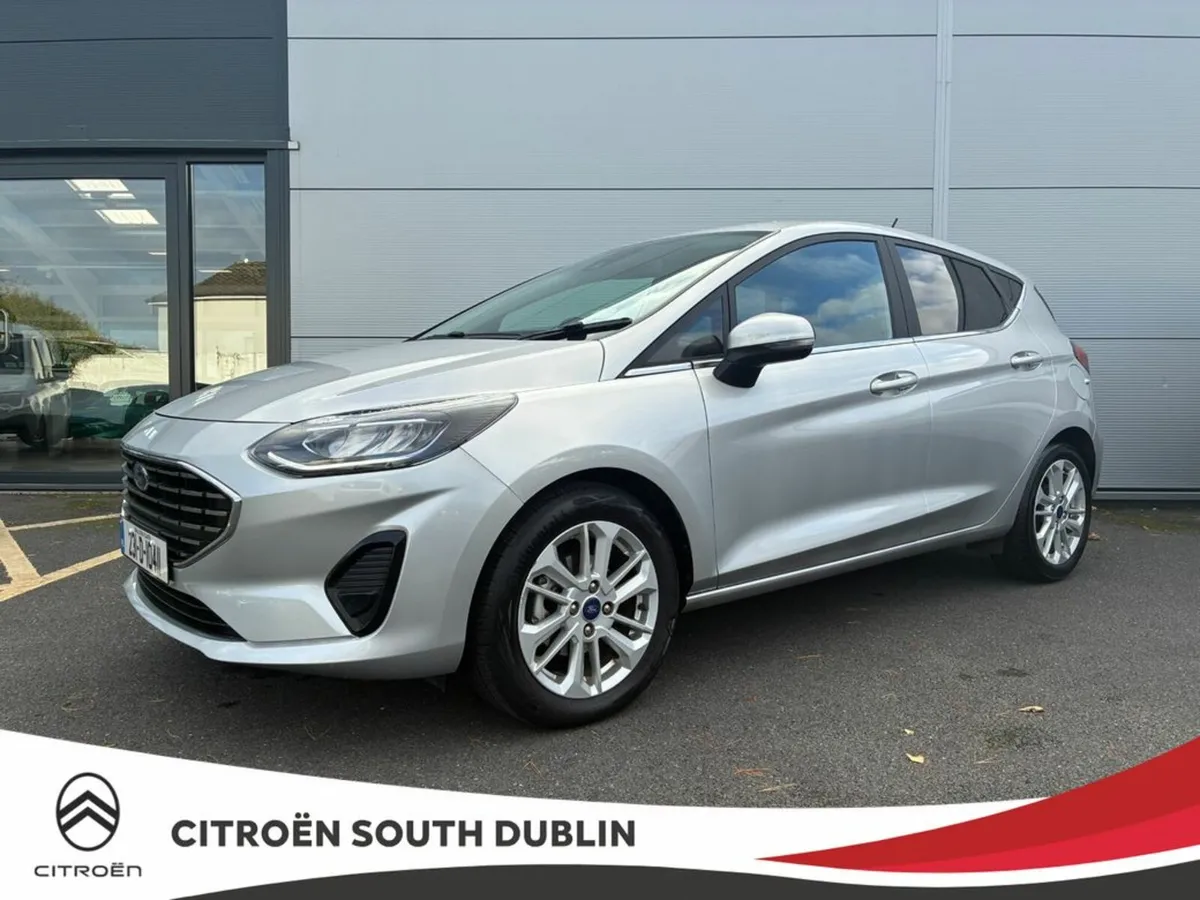 Ford Fiesta Titanium, Petrol, Manual, 11000 Kilome - Image 1