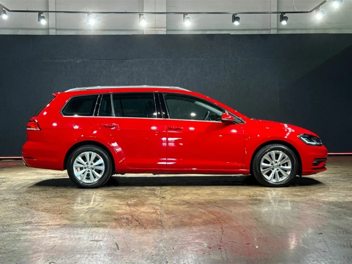 Volkswagen Golf ESTATE 1.2L TSI AUTOMATIC - REVERS - Image 3