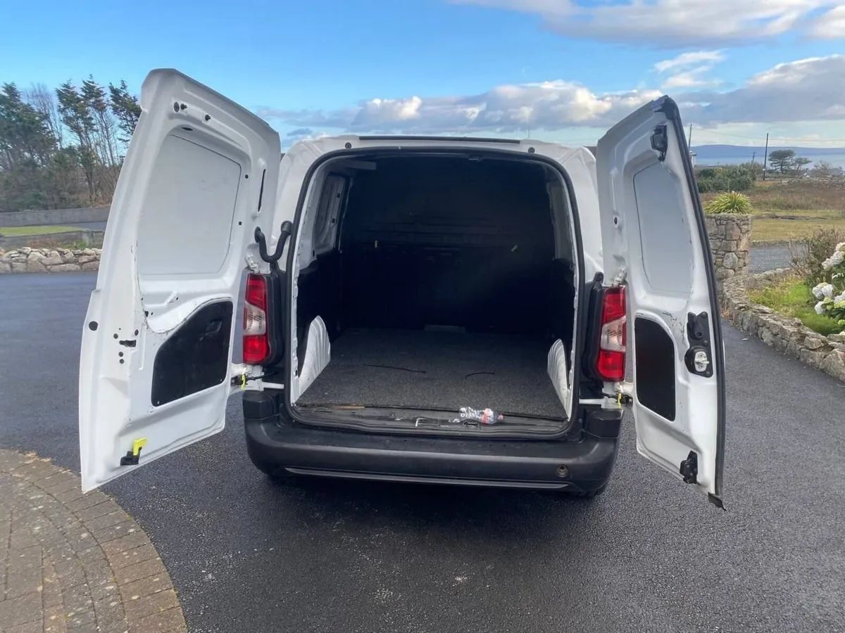 191 Van  Tax and CVRT - Image 4