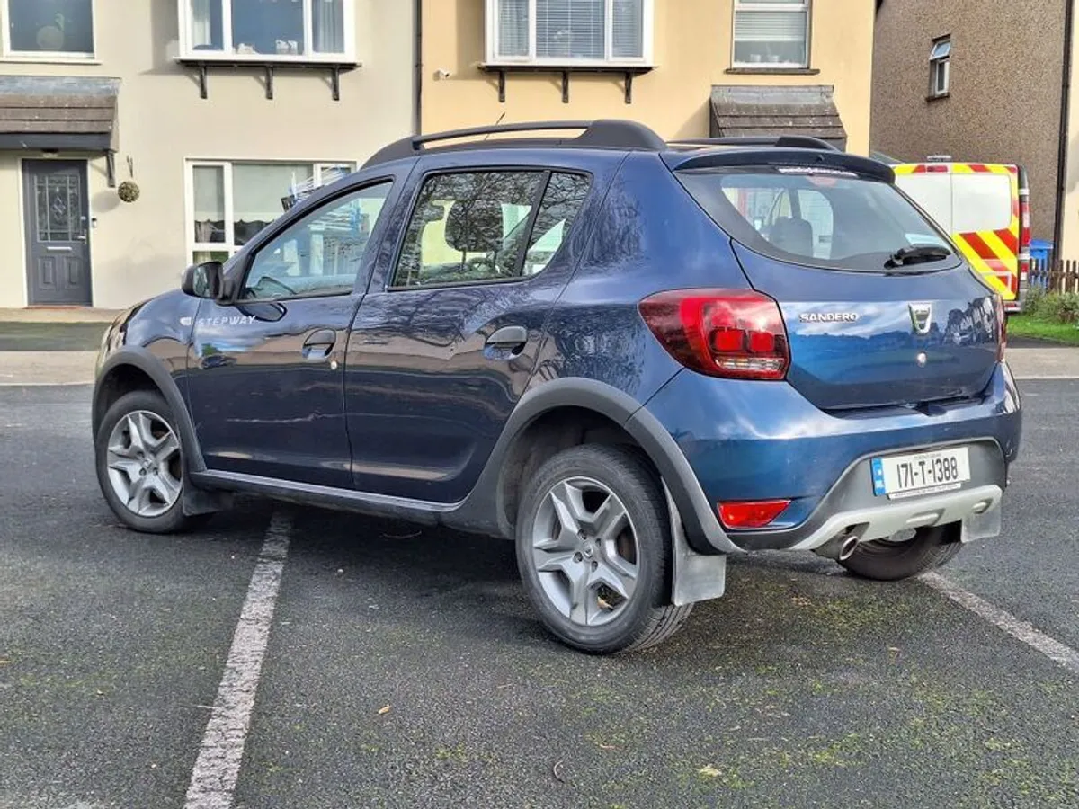 2017 Dacia Sandero Stepway - Image 3