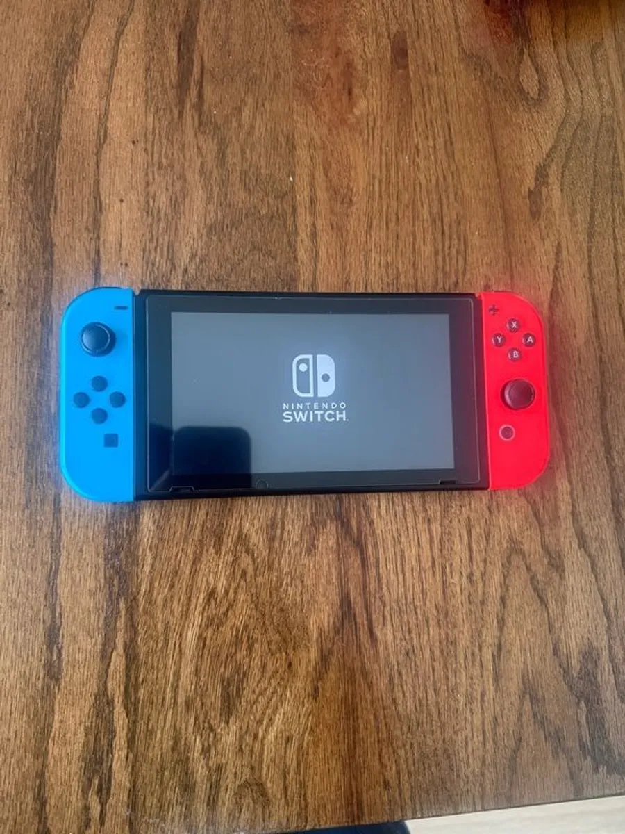 Nintendo Switch Bundle - Image 4