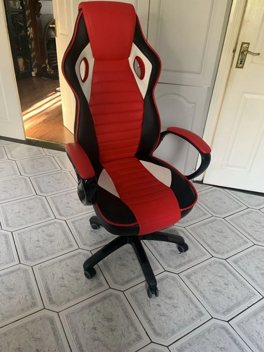 gaming chair - Image 2