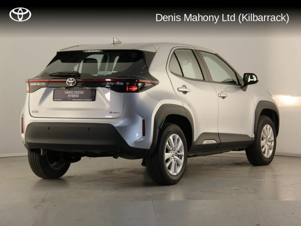 Toyota Yaris Cross Hybrid - Image 2
