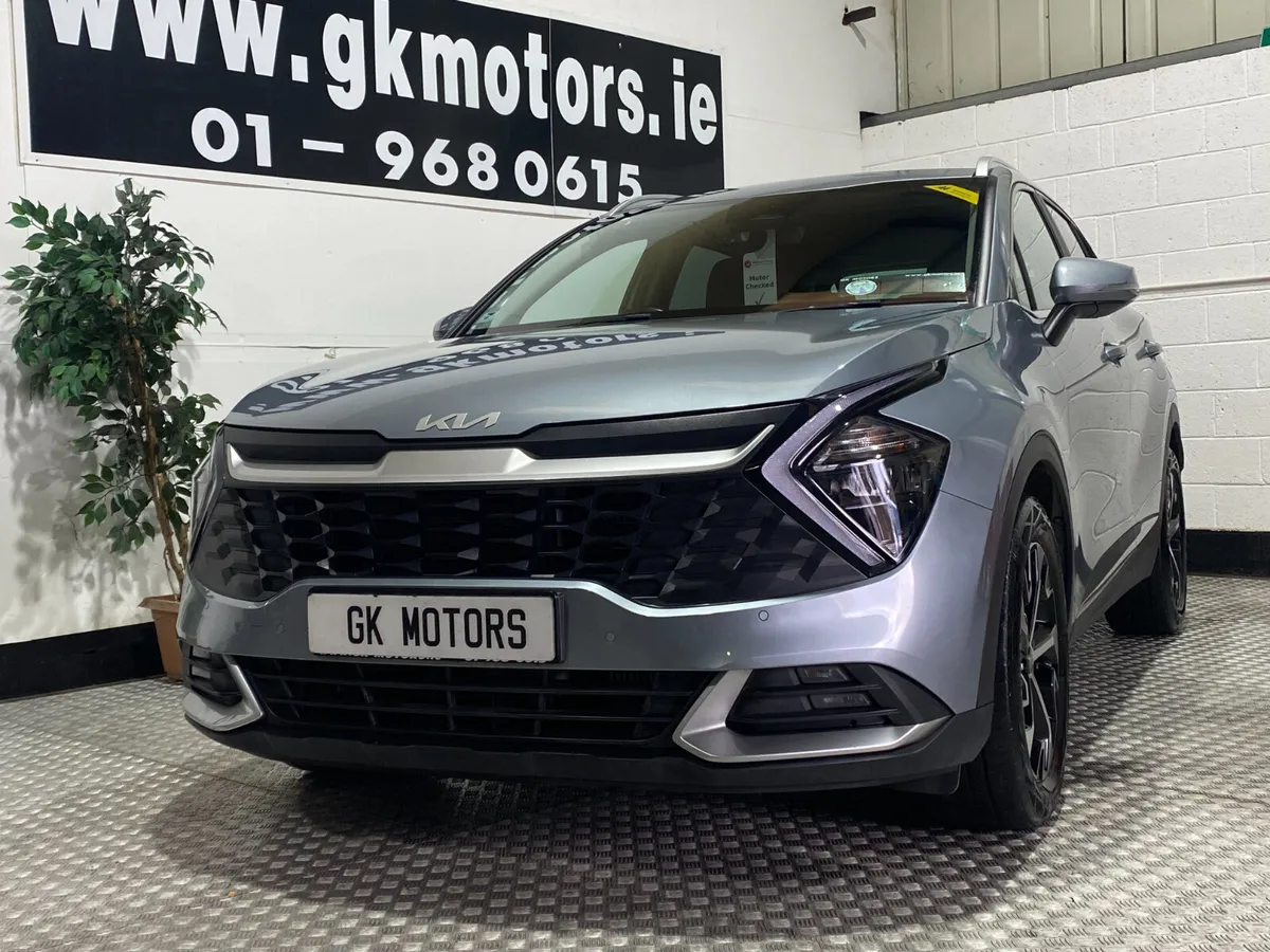 Kia Sportage 2023//DIESEL//HYBRID//LOW KLMS/// - Image 2