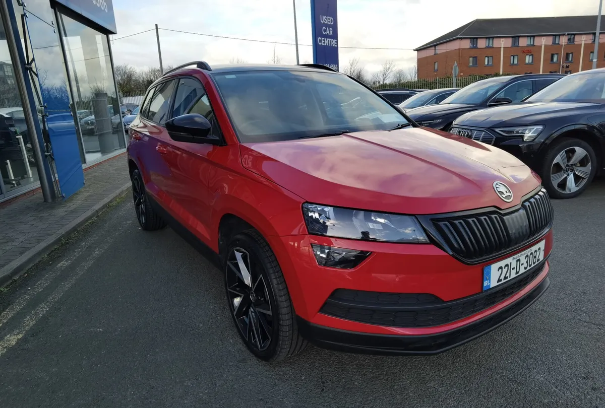 SKODA KAROQ 2.0TDI SPORTLINE EXT. BLACK EDT. AUTO - Image 4