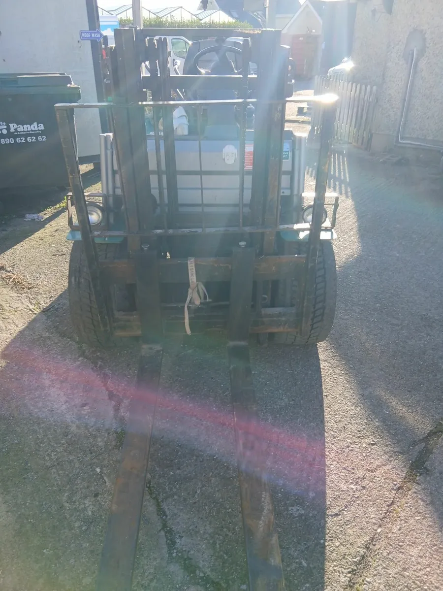 Forklift - Image 3