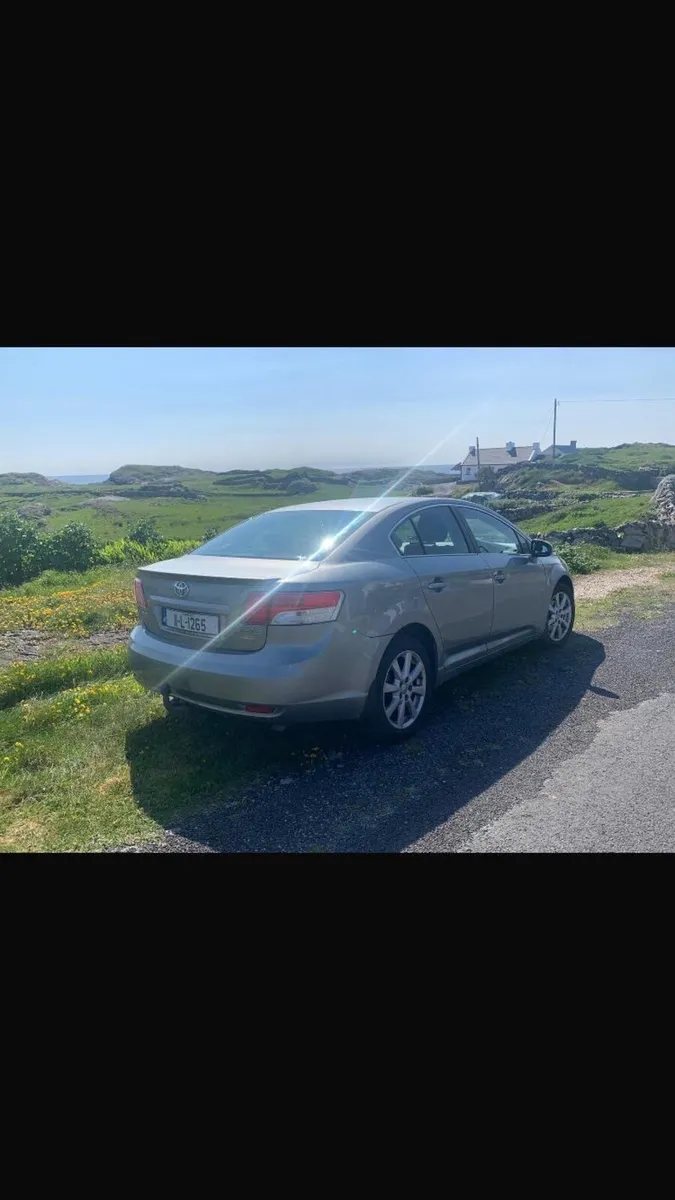 Toyota Avensis 2011 - Image 3