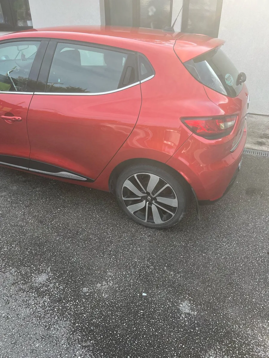 Renault Clio 1.5 Diesel NCT until December 2026 - Image 2