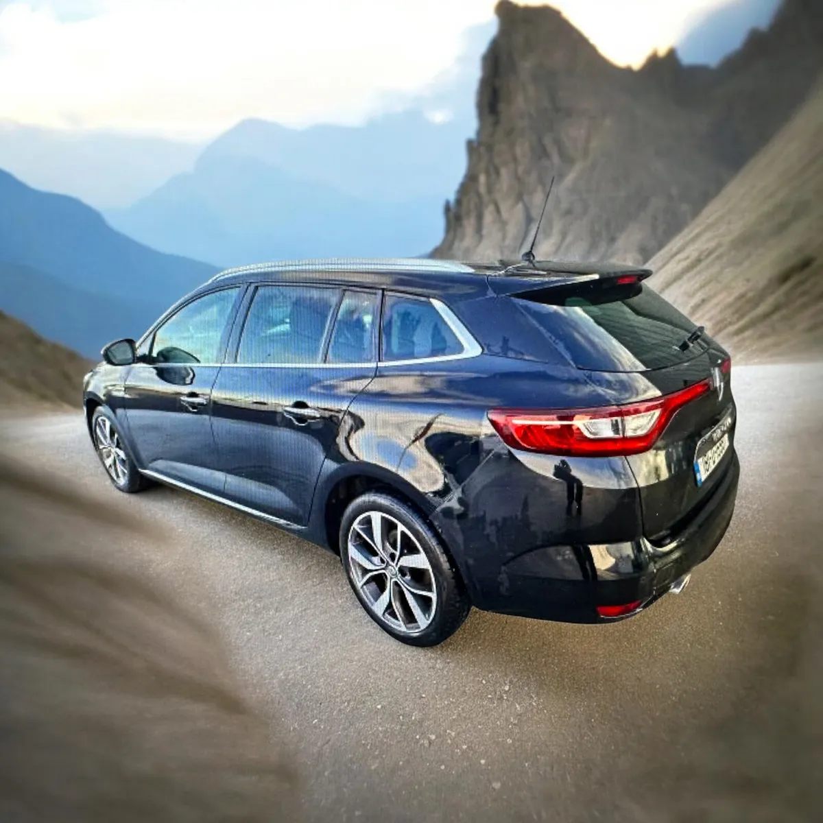 2018 Renault Megane 1.5 dCi 110 DYNAMIQUE NAV - Image 2