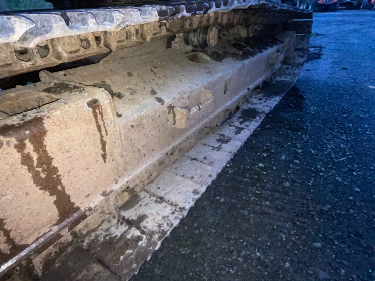 JCB JS 150 LC - Image 4