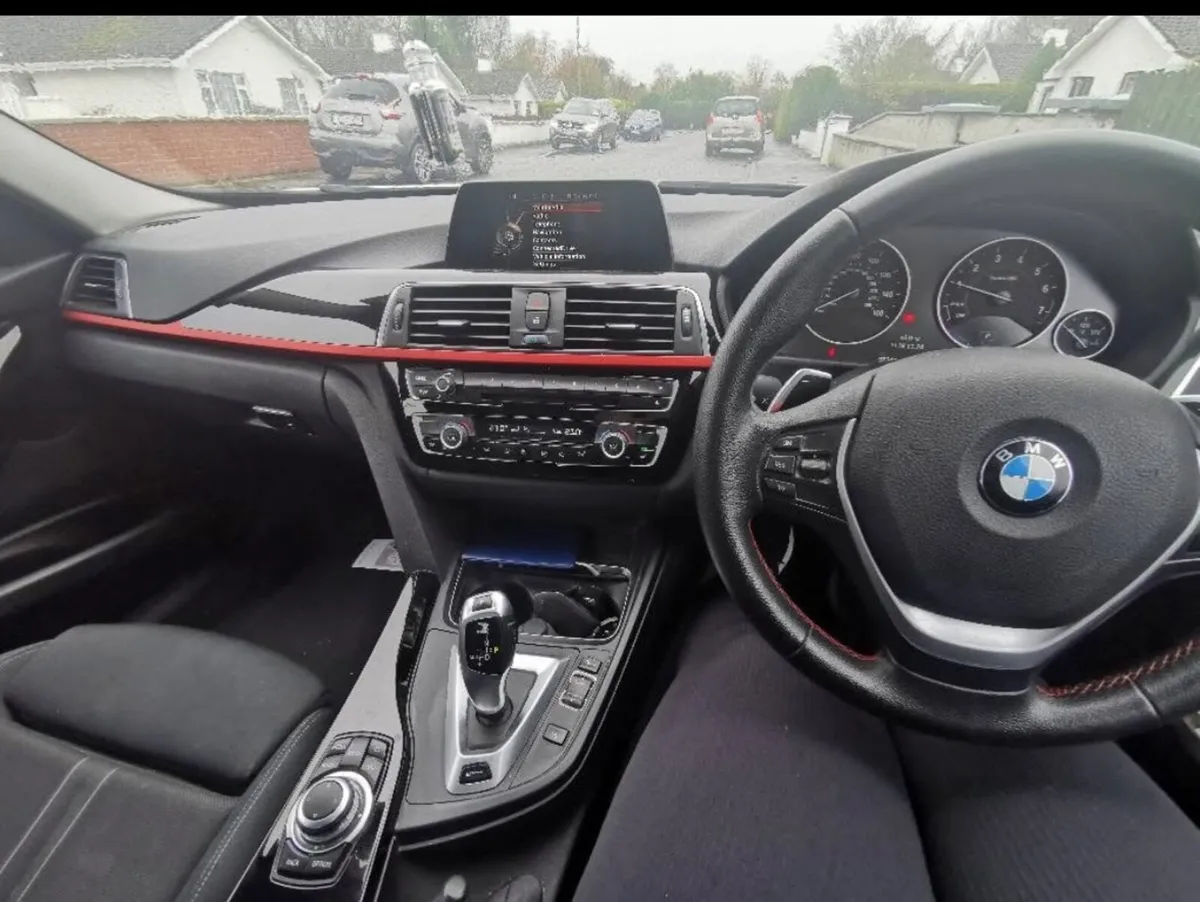 BMW 3-Series 2016 - Image 4
