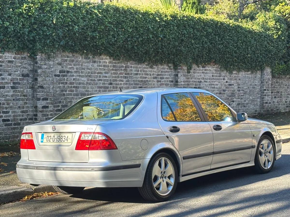 SAAB 95 VECTOR 1 OWNER TOP SPEC - Image 3