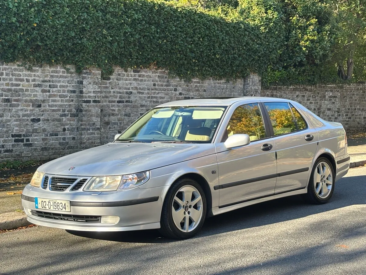 SAAB 95 VECTOR 1 OWNER TOP SPEC - Image 4