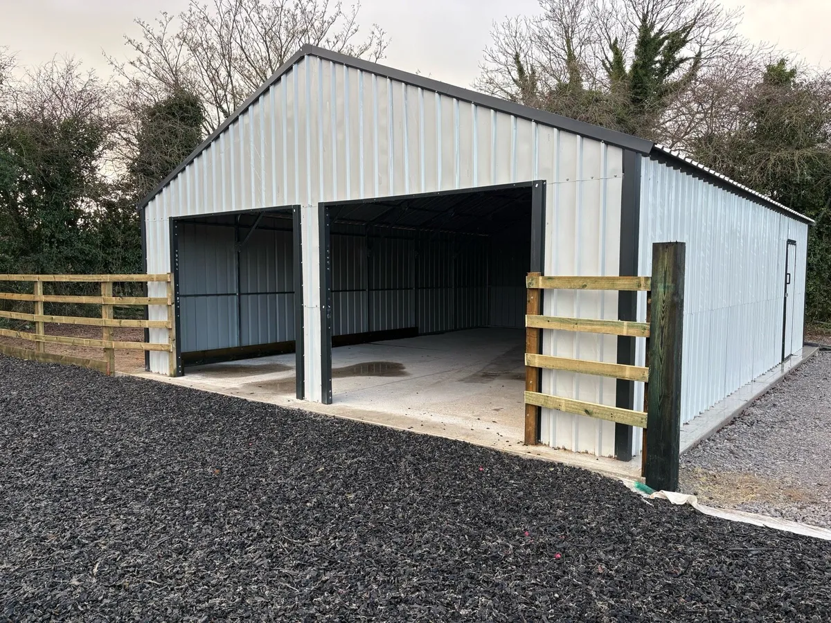 Steel Shed 33ft x 25ft - Image 1