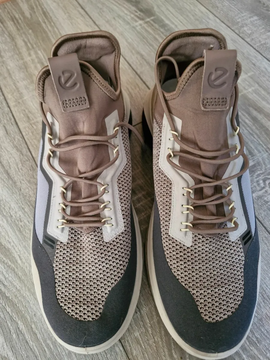 Mens Ecco Trainers size 9/ 43 - Image 1