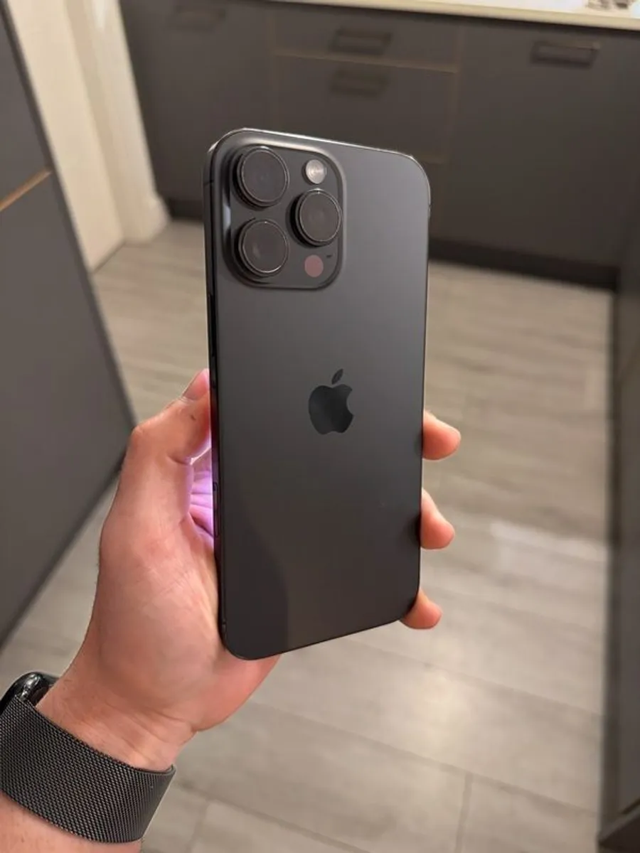 iPhone 16 Pro Max 512G (Unlocked) - Image 2