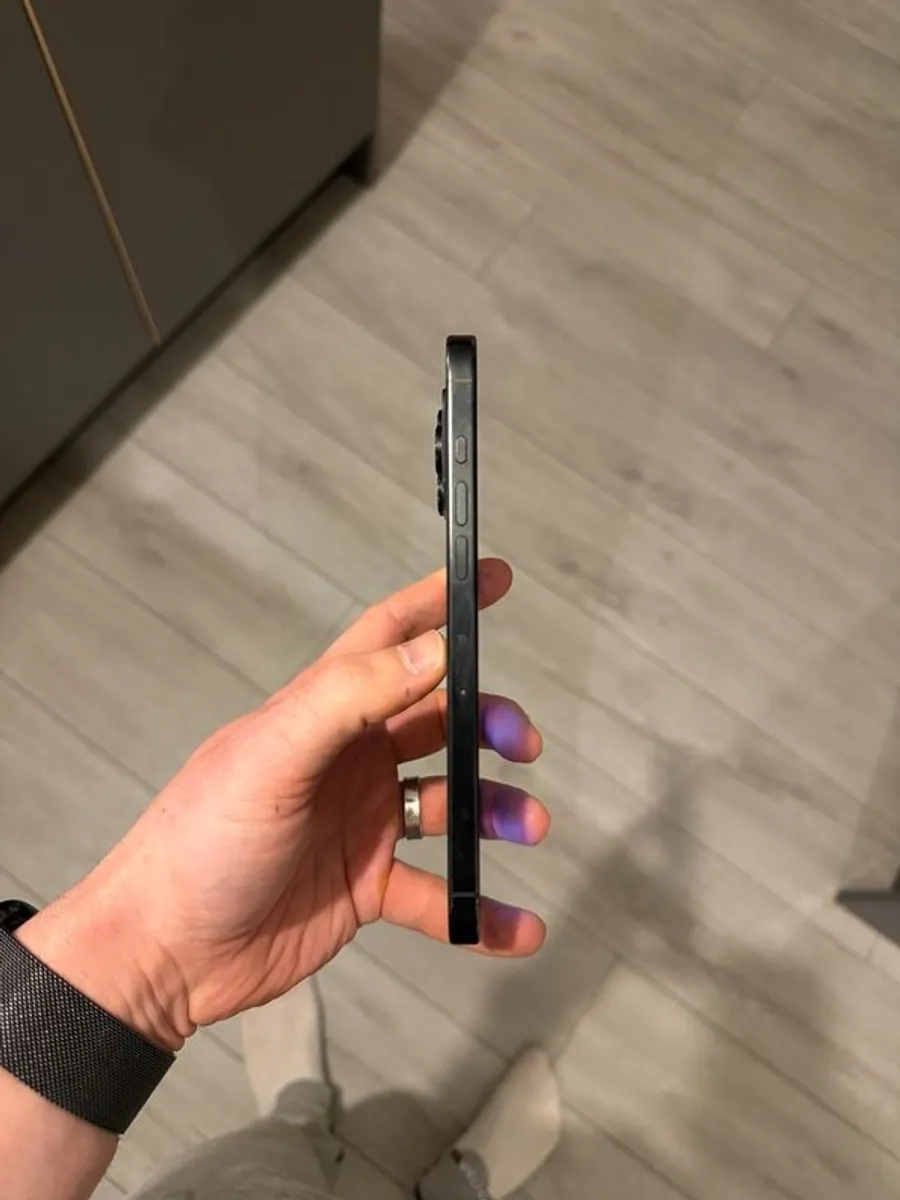 iPhone 16 Pro Max 512G (Unlocked) - Image 4