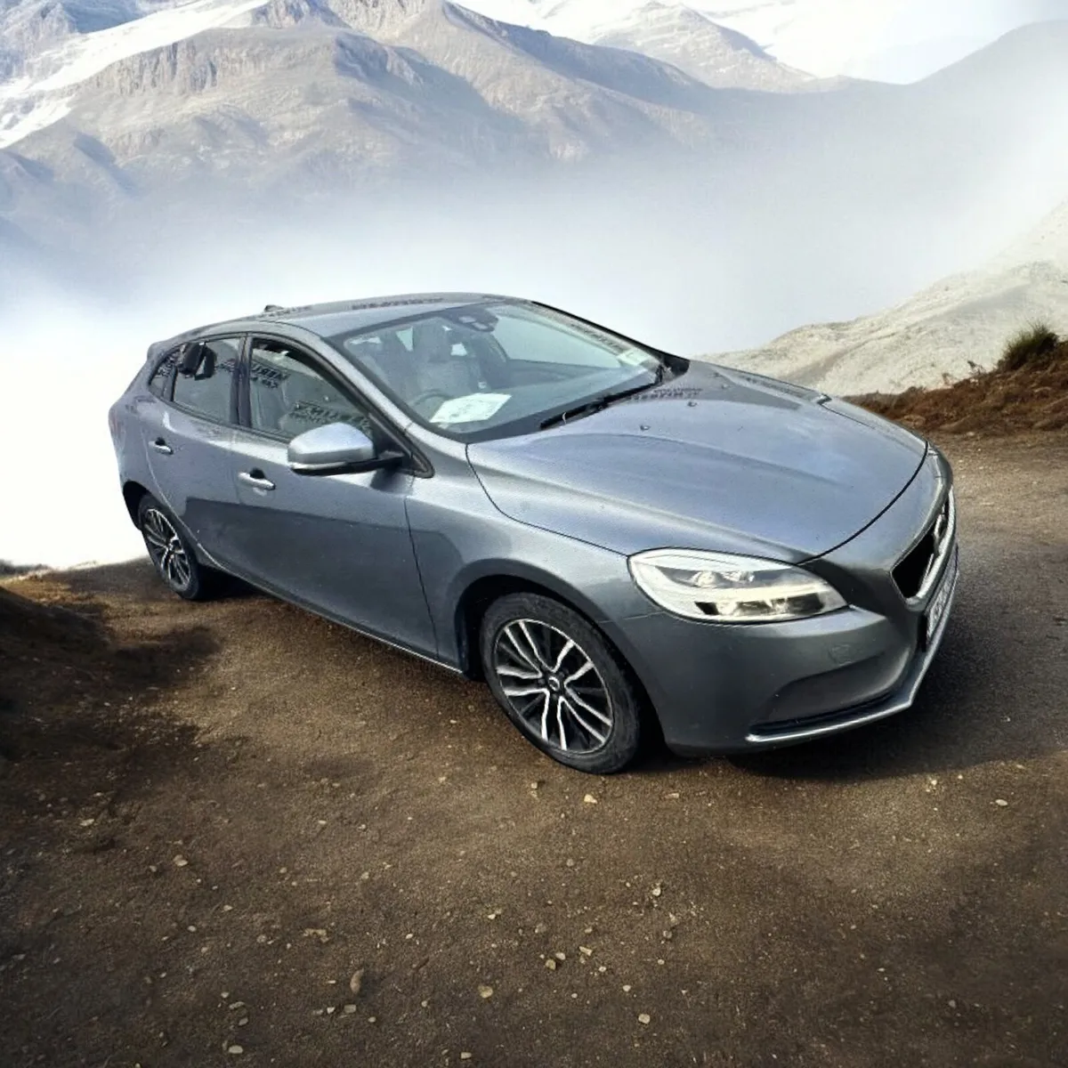 2019 Volvo V40 D3 (150hp) Momentum Automatic - Image 1