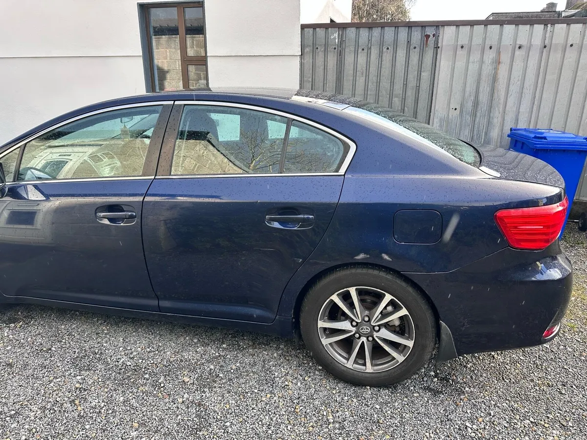 Toyota avensis 131 - Image 3