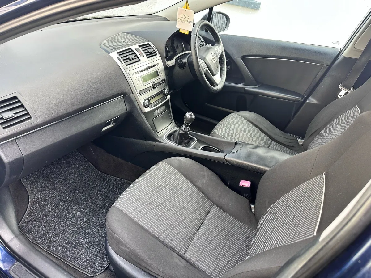 Toyota avensis 131 - Image 4