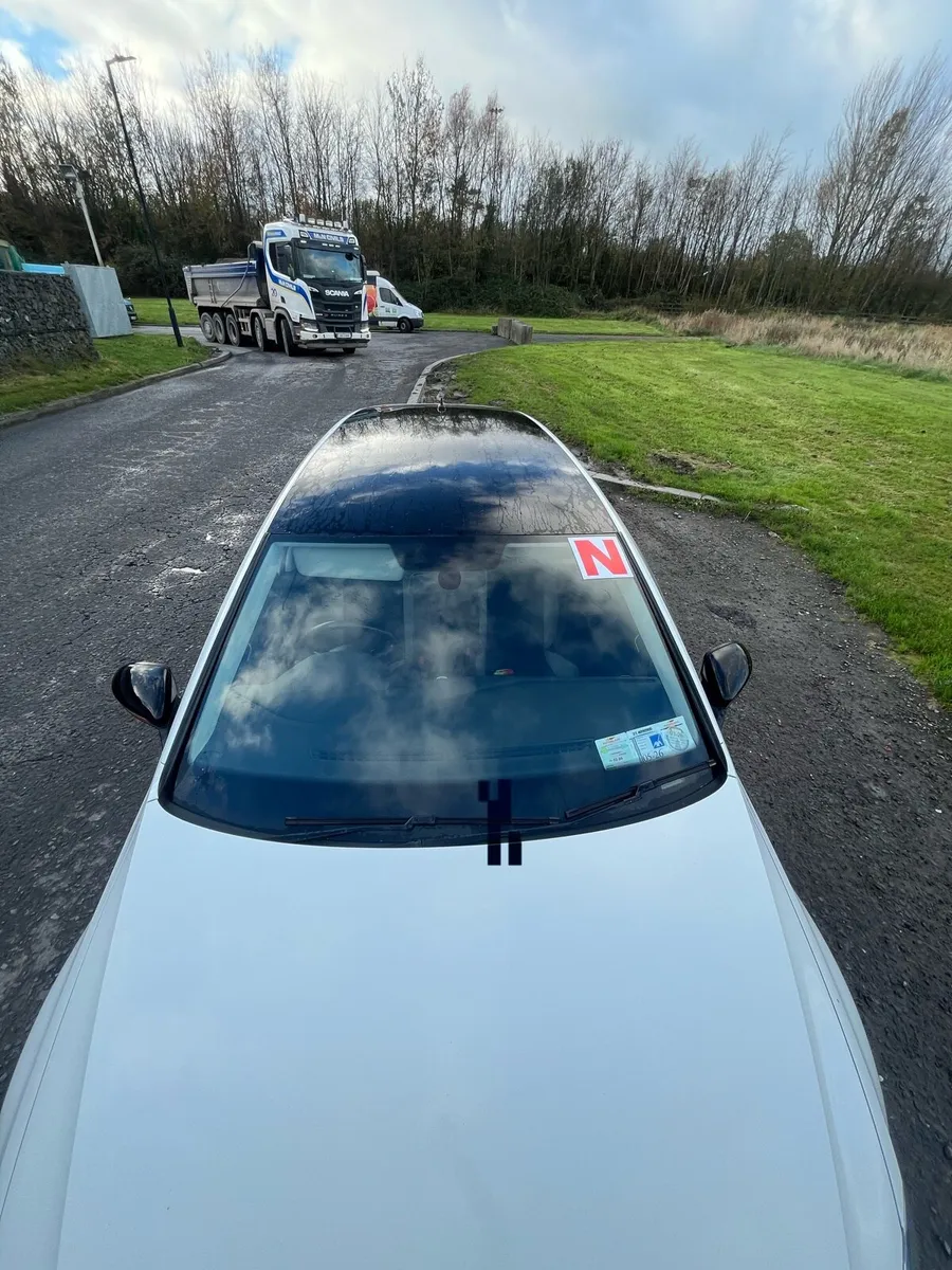 Volkswagen e-golf - Image 4