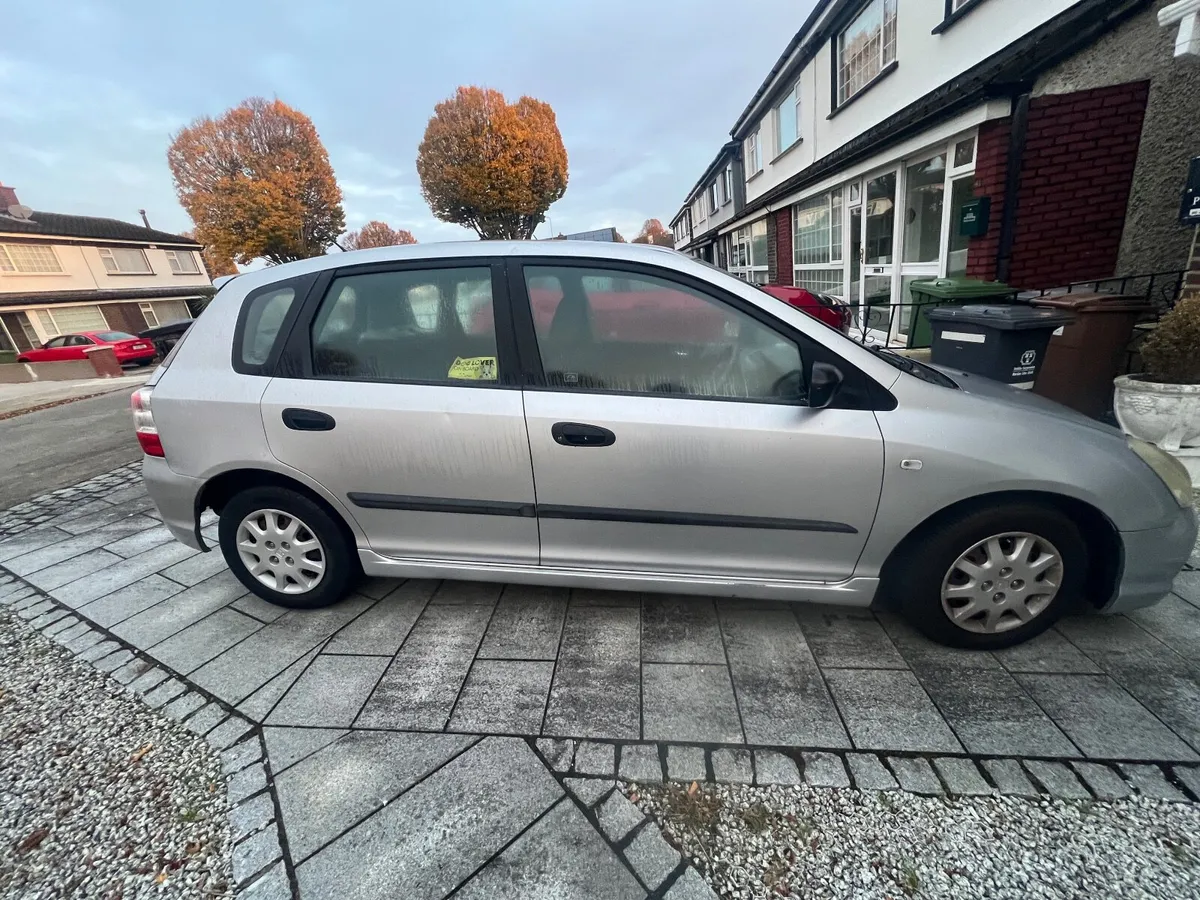 Honda Civic 2005- One owner from new! - Image 3