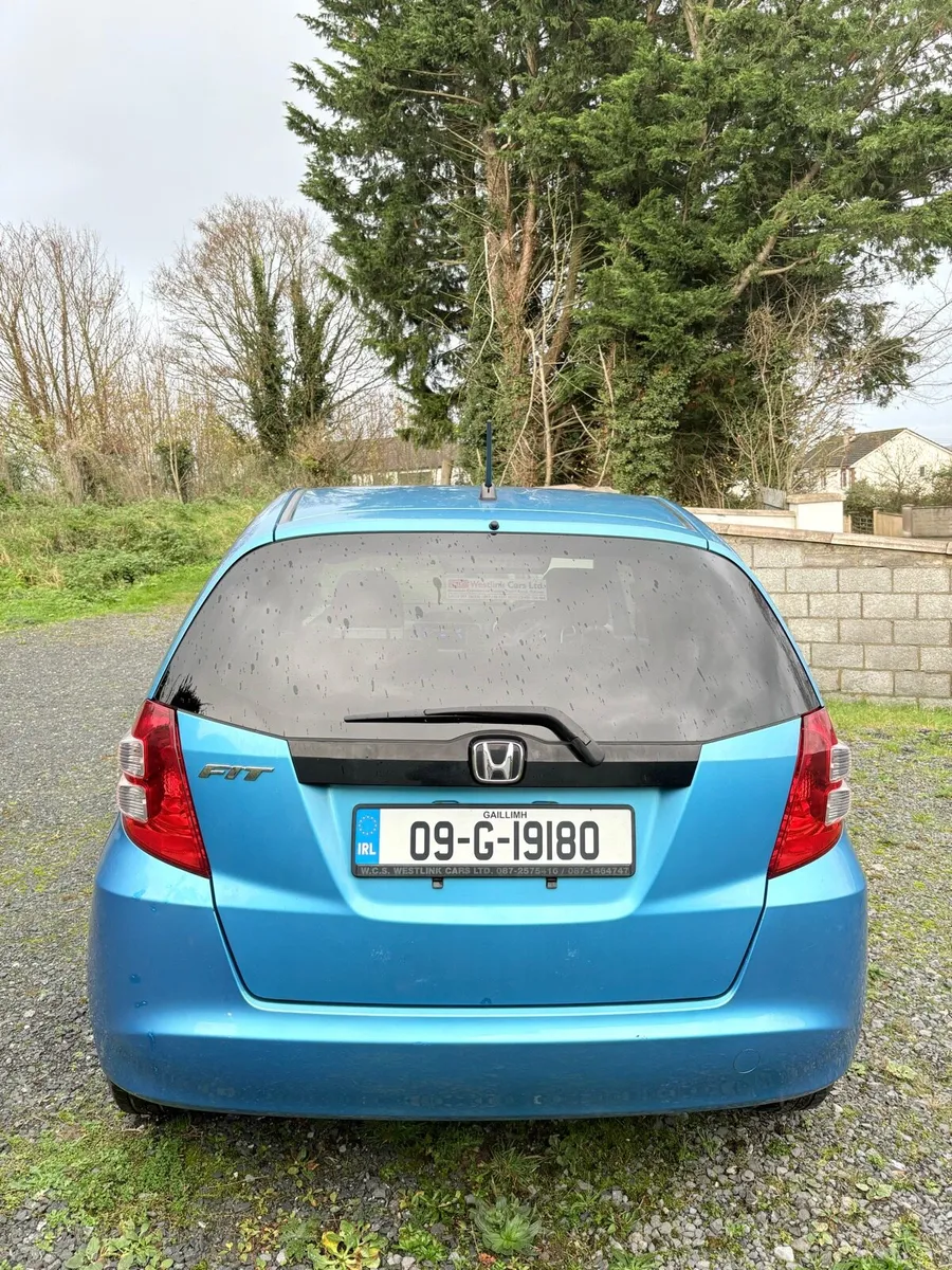 €4300 Honda Fit 1.3 Automatic 2009 [Low mileage] - Image 4