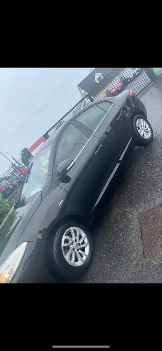 Renault fluence 161 limited edition trim - Image 3