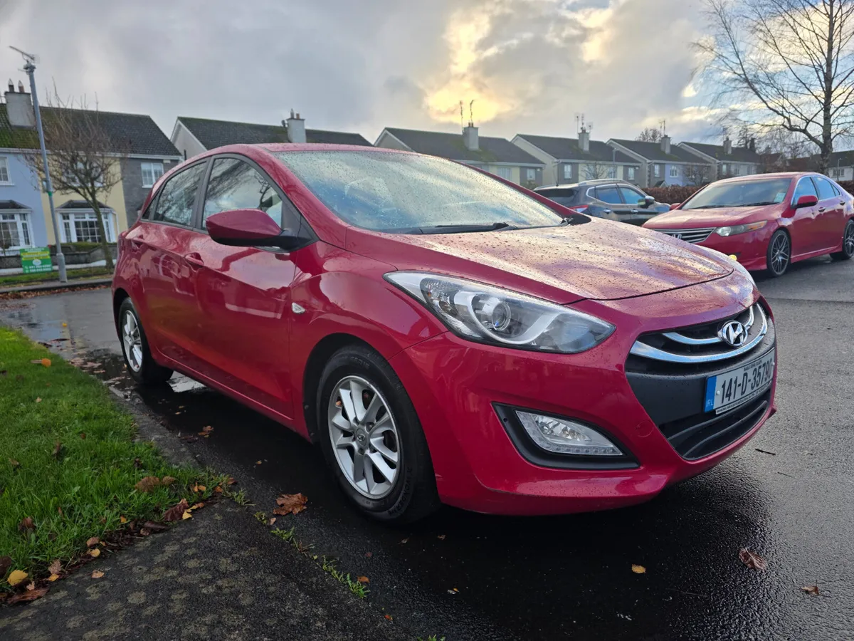 Hyundai i30  ( NCT and TAX ) automatic ! - Image 1