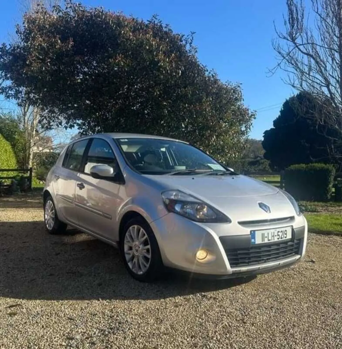 Selling Lovely Renault Clio 2011 In South Dublin - Image 1