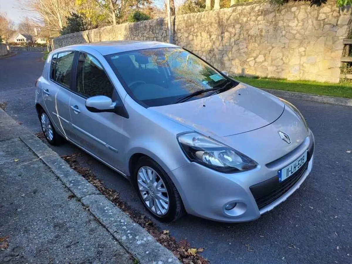 Selling Lovely Renault Clio 2011 In South Dublin - Image 4