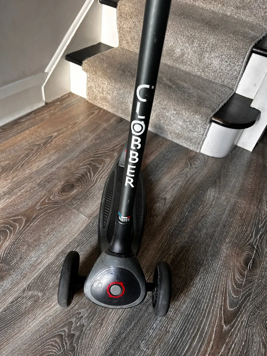 3 wheeler scooter -Globber - Image 1