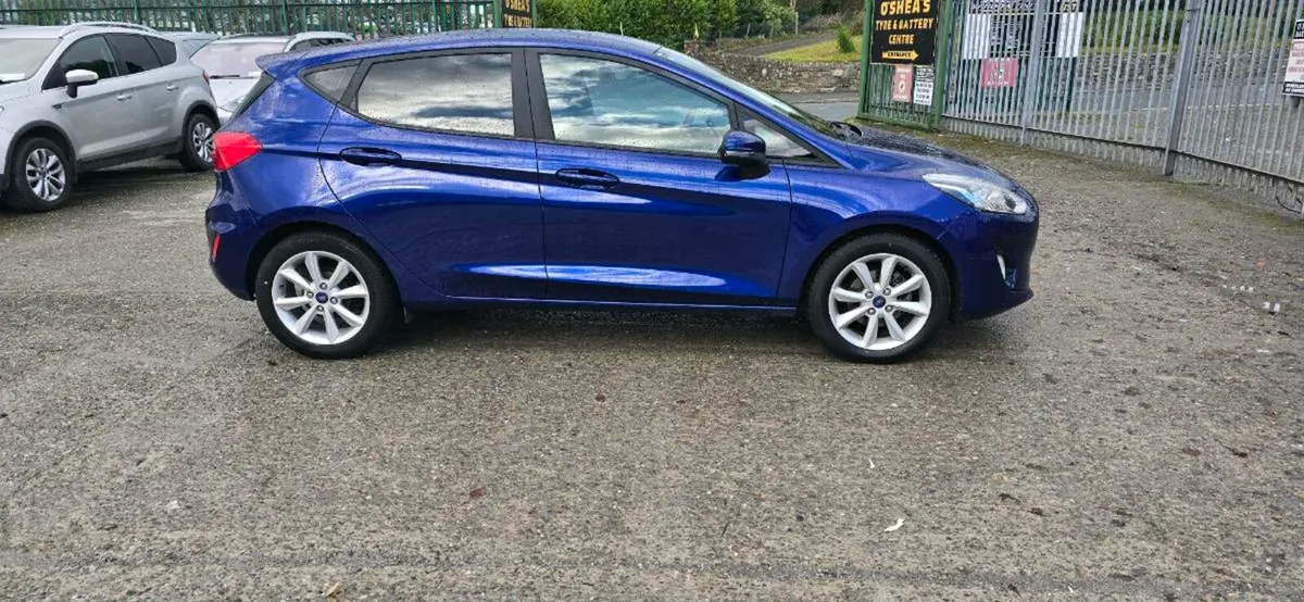 Ford fiesta - Image 4